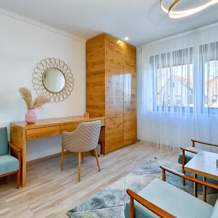 別荘 2 Bedroom Cozy In Gornja Ploscica Ruskovac