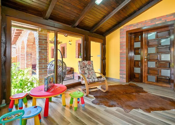 2 Bedroom Cozy In Gornja Ploscica *