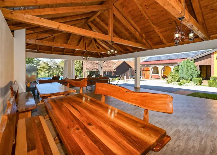 2 Bedroom Cozy In Gornja Ploscica