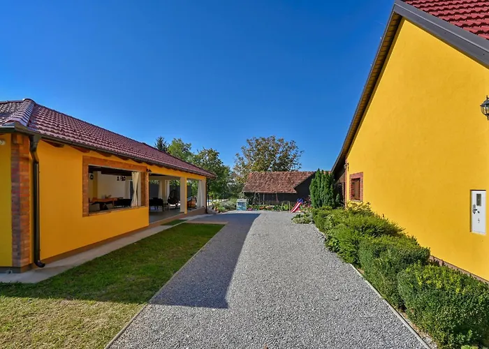 2 Bedroom Cozy In Gornja Ploscica * Ruskovac